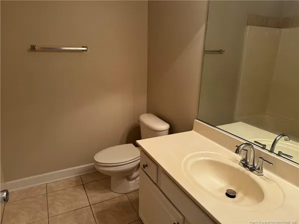 $1,250 | 1811 Balmoral Drive, Unit 203, Fayetteville, NC 28304