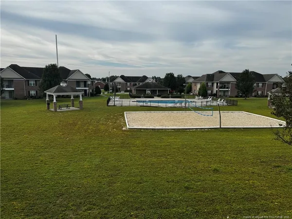 $1,250 | 1811 Balmoral Drive, Unit 203, Fayetteville, NC 28304