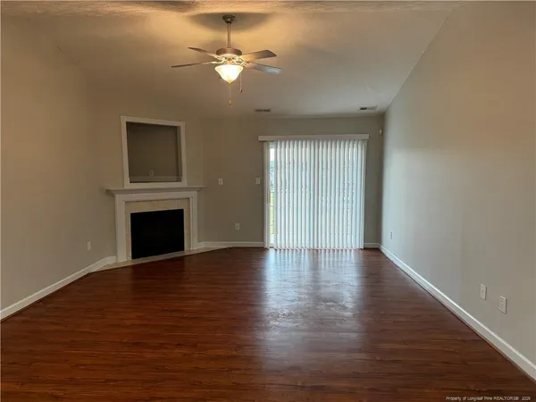 $1,250 | 1811 Balmoral Drive, Unit 203, Fayetteville, NC 28304