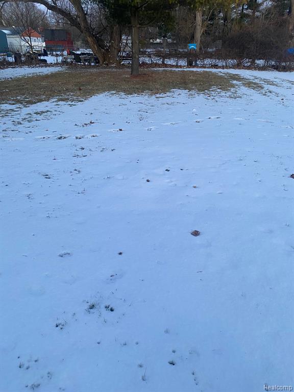 2138 Center Road Burton, MI 48509 - Photo 12 of 15 Gallery Image 12