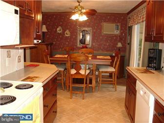 237 Elwyn Avenue Sinking Spring, PA 19608 - Photo 6 of 12 Gallery Image 6