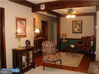 237 Elwyn Avenue Sinking Spring, PA 19608 - Photo 8 of 12 Gallery Image 8