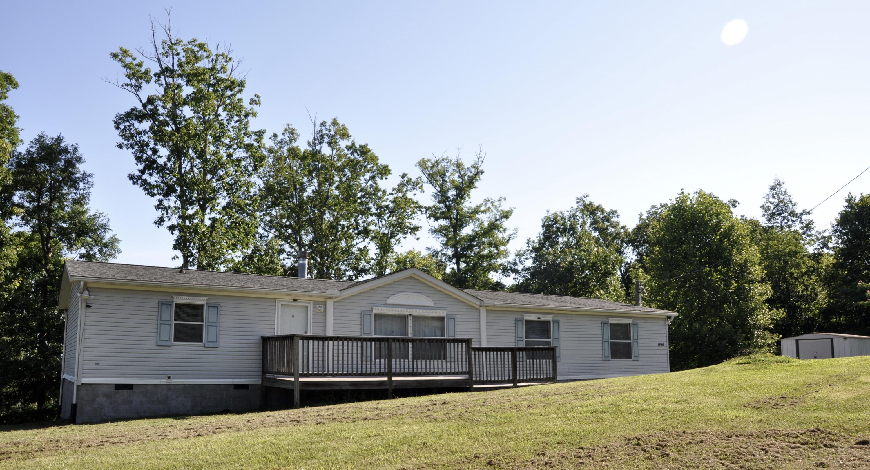 1458 Stony Point Road Knoxville, TN 37914 - Photo 2 of 22 DSC_0982