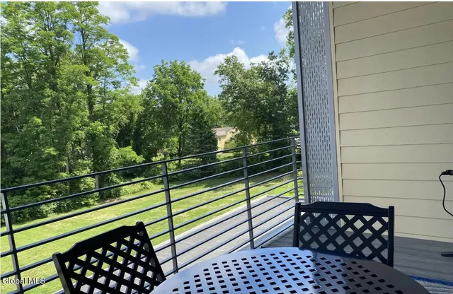 $3,000 | 116 West Avenue, Unit 305, Saratoga Springs, NY 12866