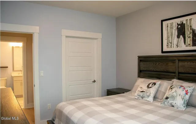 $3,000 | 116 West Avenue, Unit 305, Saratoga Springs, NY 12866