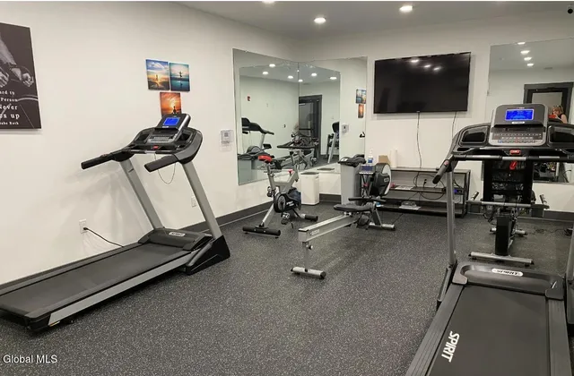 $3,000 | 116 West Avenue, Unit 305, Saratoga Springs, NY 12866