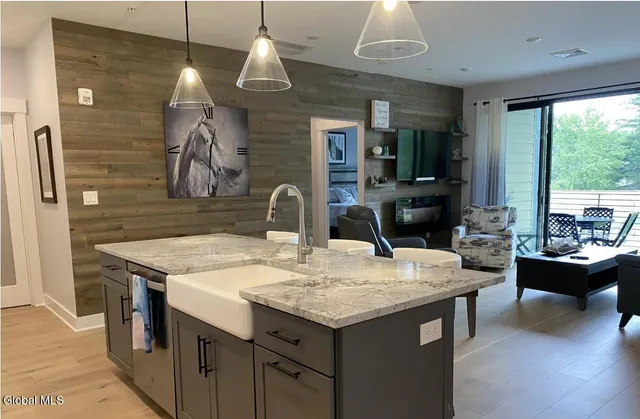 $3,000 | 116 West Avenue, Unit 305, Saratoga Springs, NY 12866