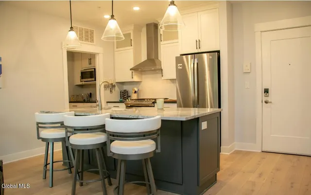 $3,000 | 116 West Avenue, Unit 305, Saratoga Springs, NY 12866