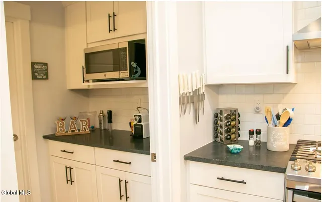 $3,000 | 116 West Avenue, Unit 305, Saratoga Springs, NY 12866