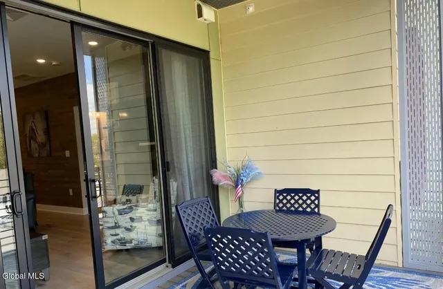 $3,000 | 116 West Avenue, Unit 305, Saratoga Springs, NY 12866