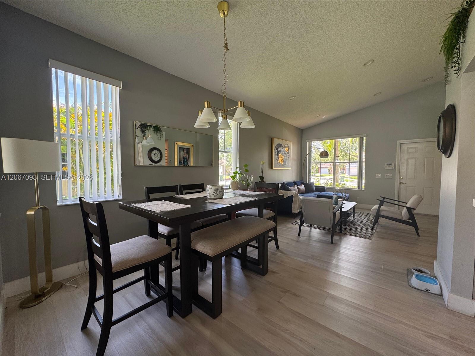 825 Falling Water Road Weston, FL 33326 - Photo 21 of 27 Gallery Image 21