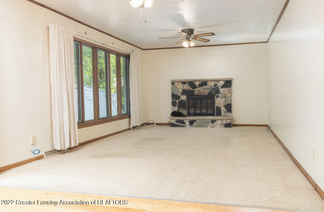 9750 Riverside Drive Grand Ledge, MI 48837 - Photo 11 of 25 3826CDA3-986E-4122-92EF-DB9F8A8122D1