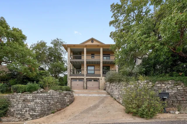 $950,000 | 4703 Hickory Hollow, Austin, TX 78731