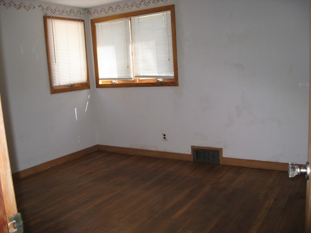 9 Wilmington Road Burlington, MA 01803 - Photo 7 of 12 Gallery Image 7