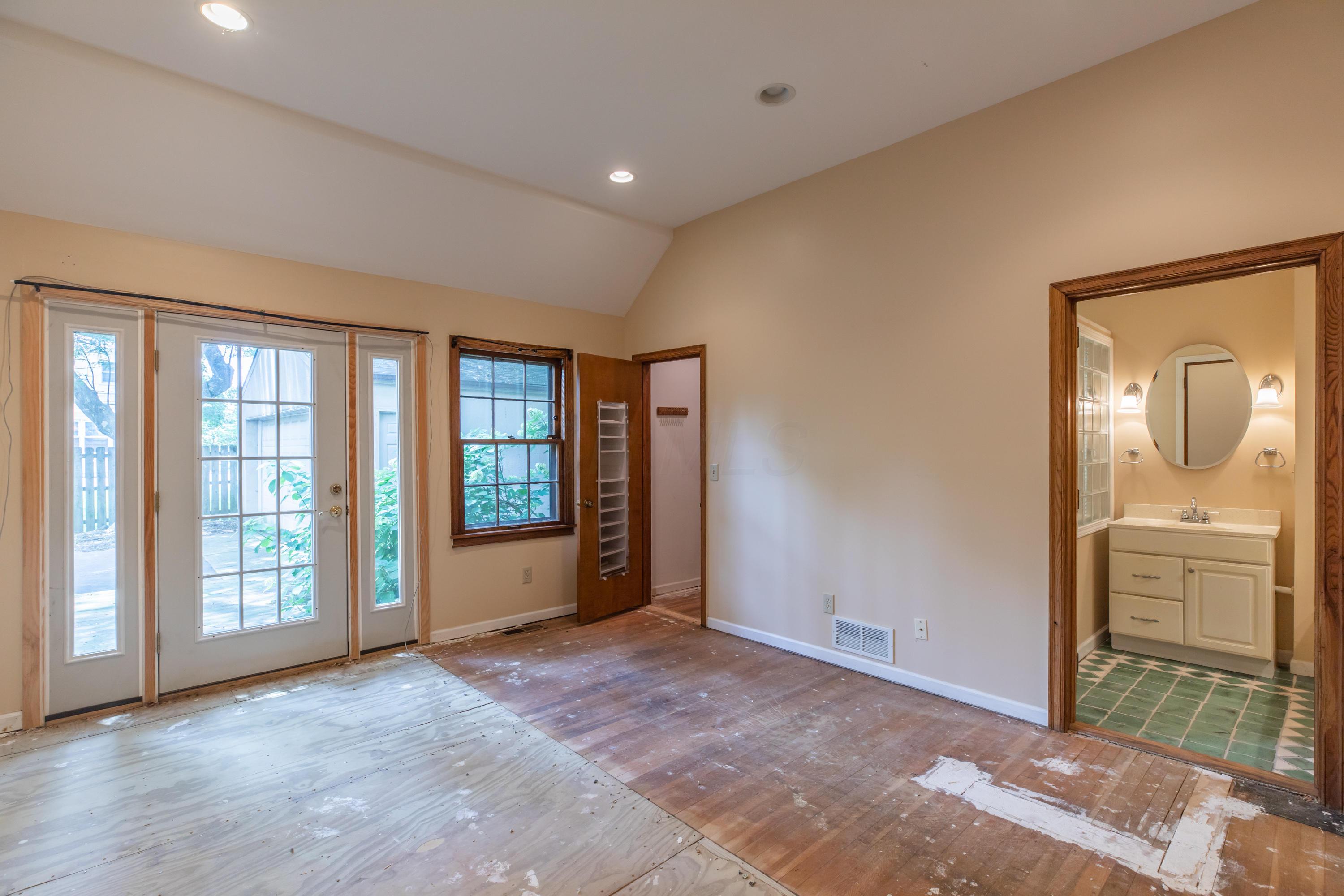 2767 Bryden Road Columbus, OH 43209 - Photo 23 of 43