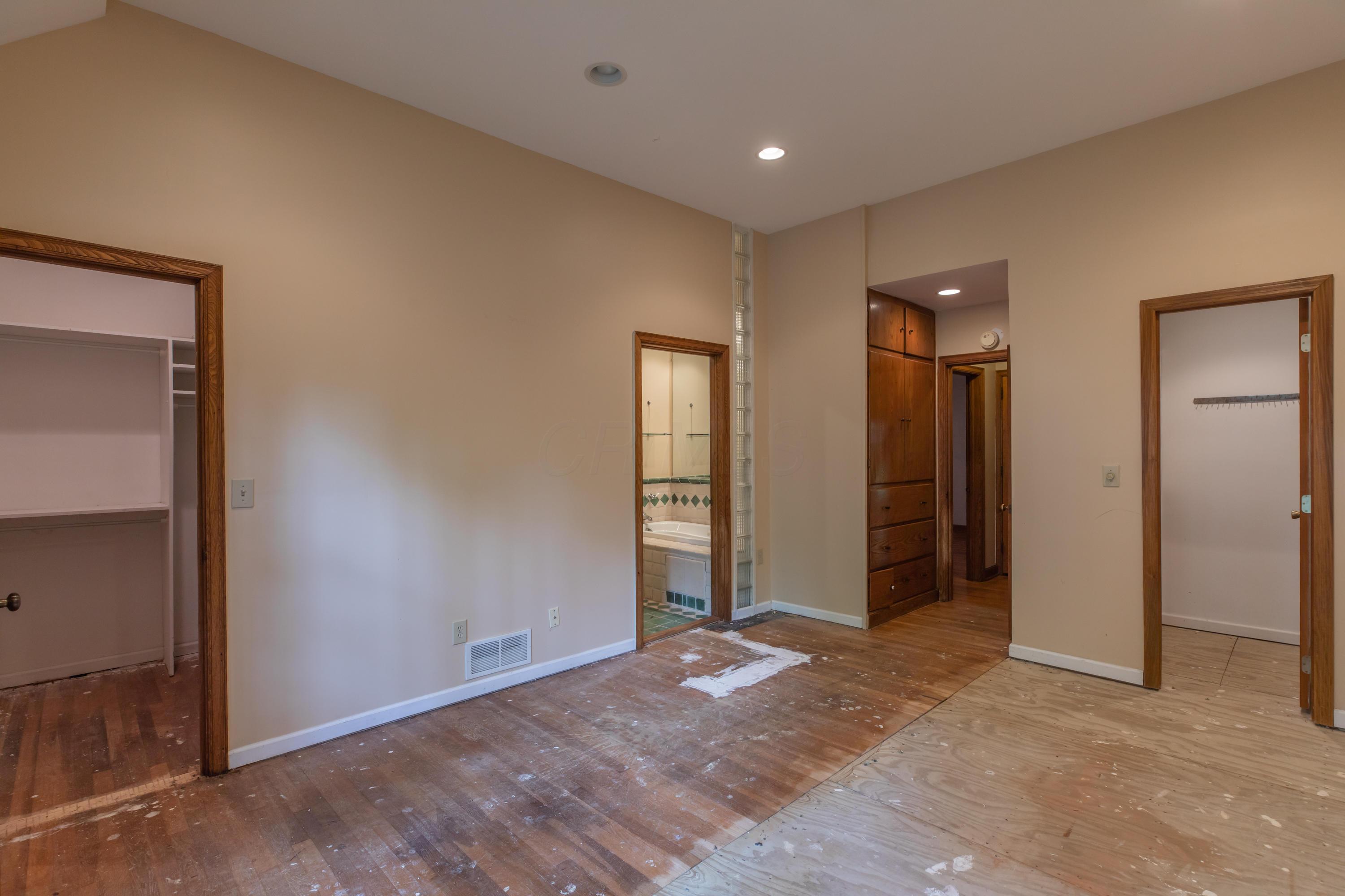 2767 Bryden Road Columbus, OH 43209 - Photo 24 of 43