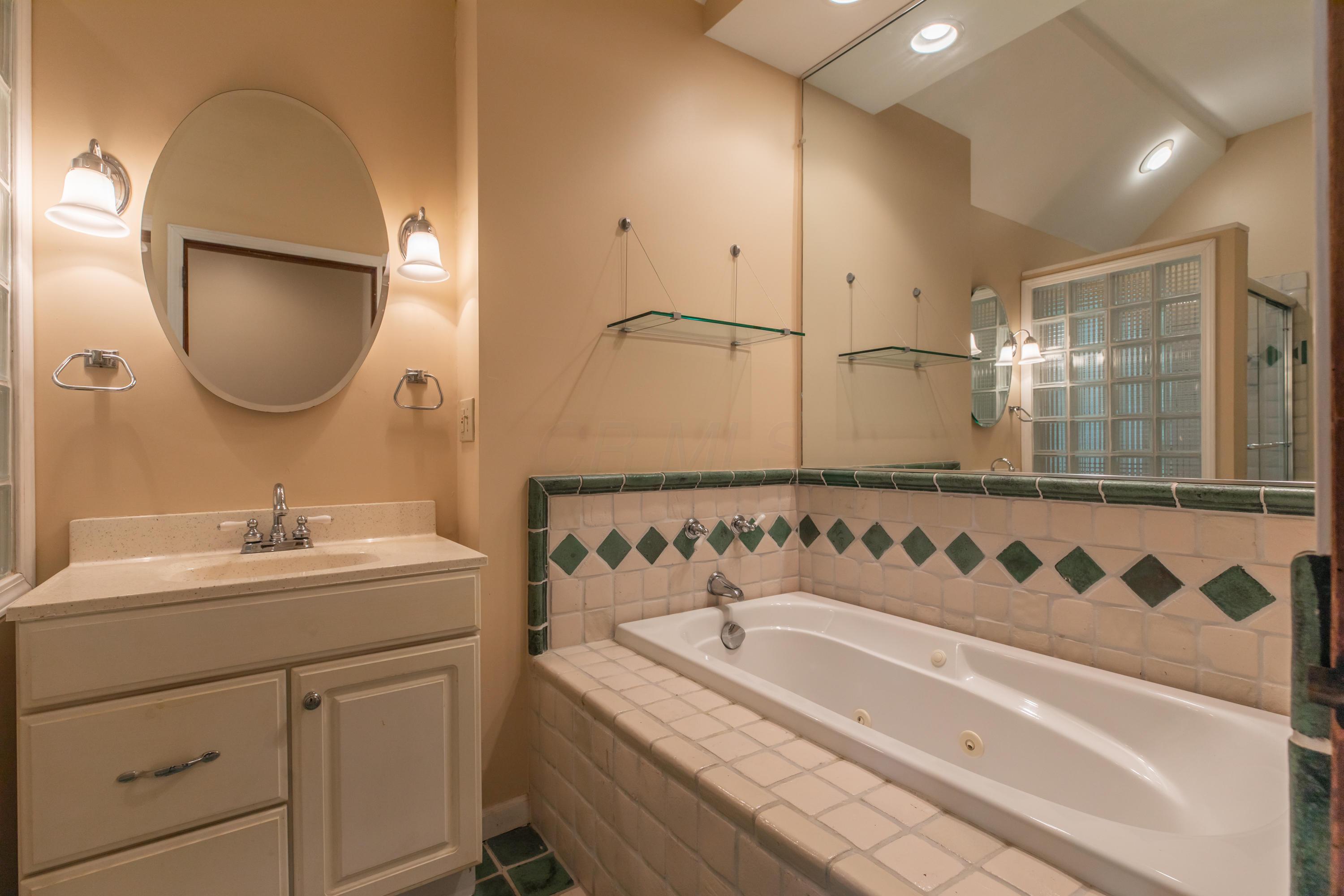 2767 Bryden Road Columbus, OH 43209 - Photo 27 of 43