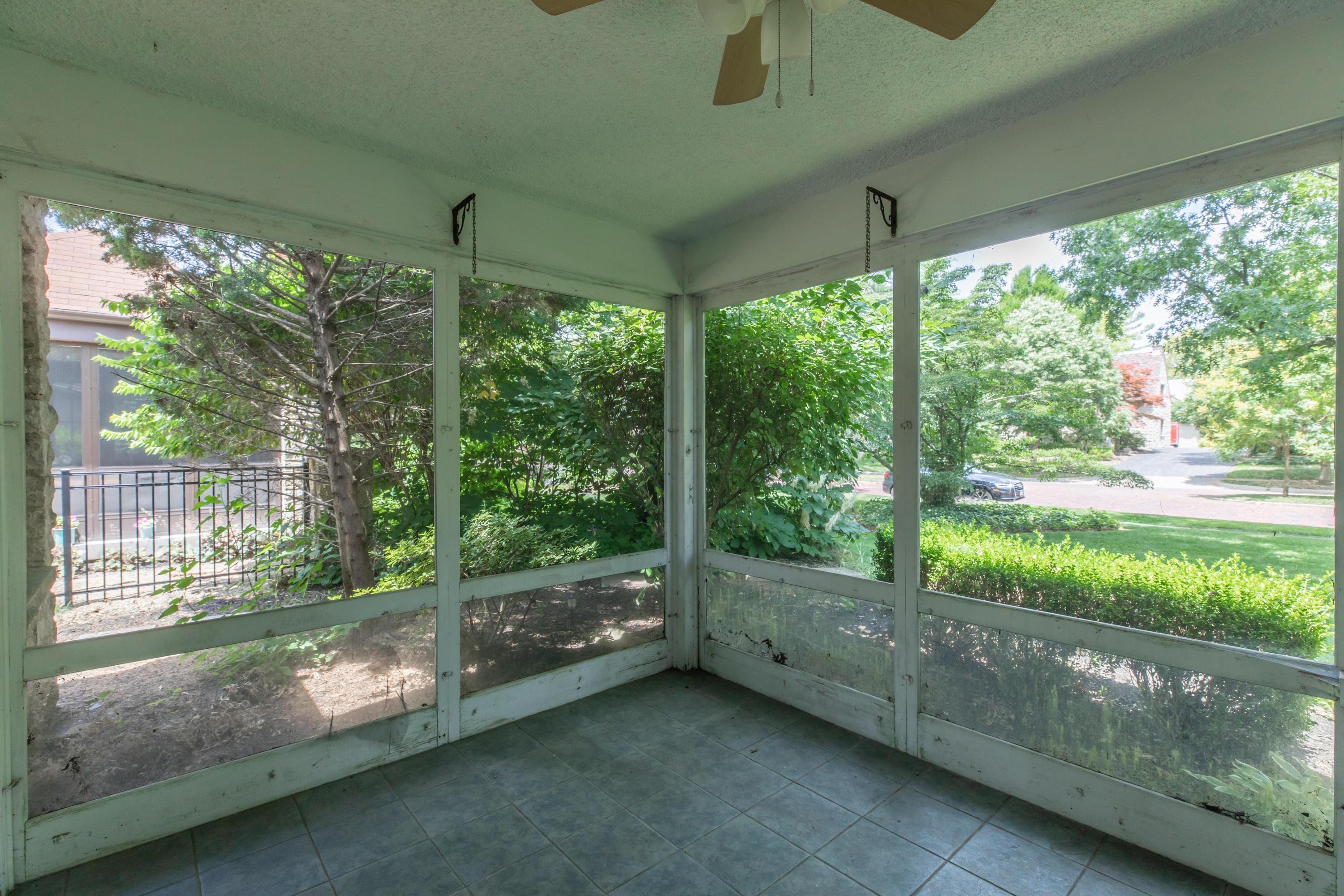 2767 Bryden Road Columbus, OH 43209 - Photo 36 of 43