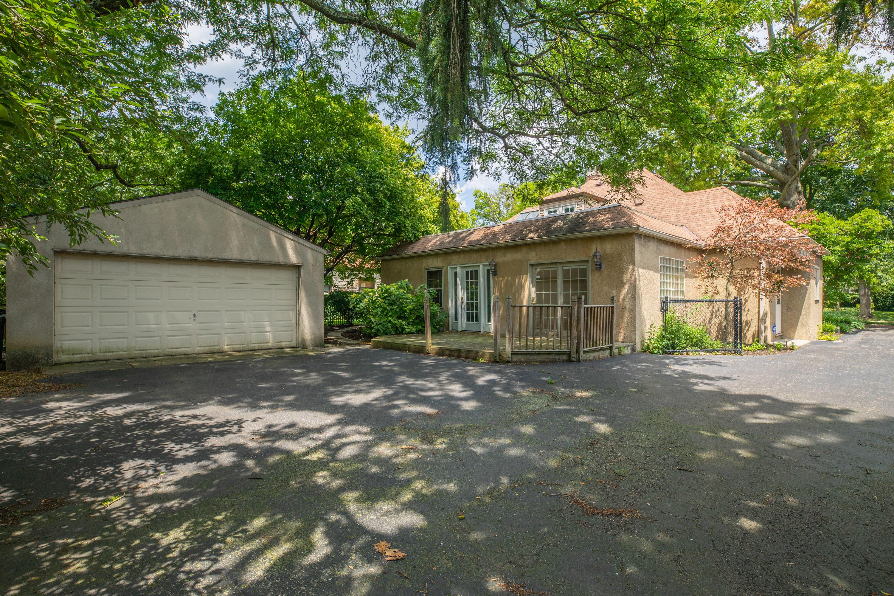 2767 Bryden Road Columbus, OH 43209 - Photo 39 of 43