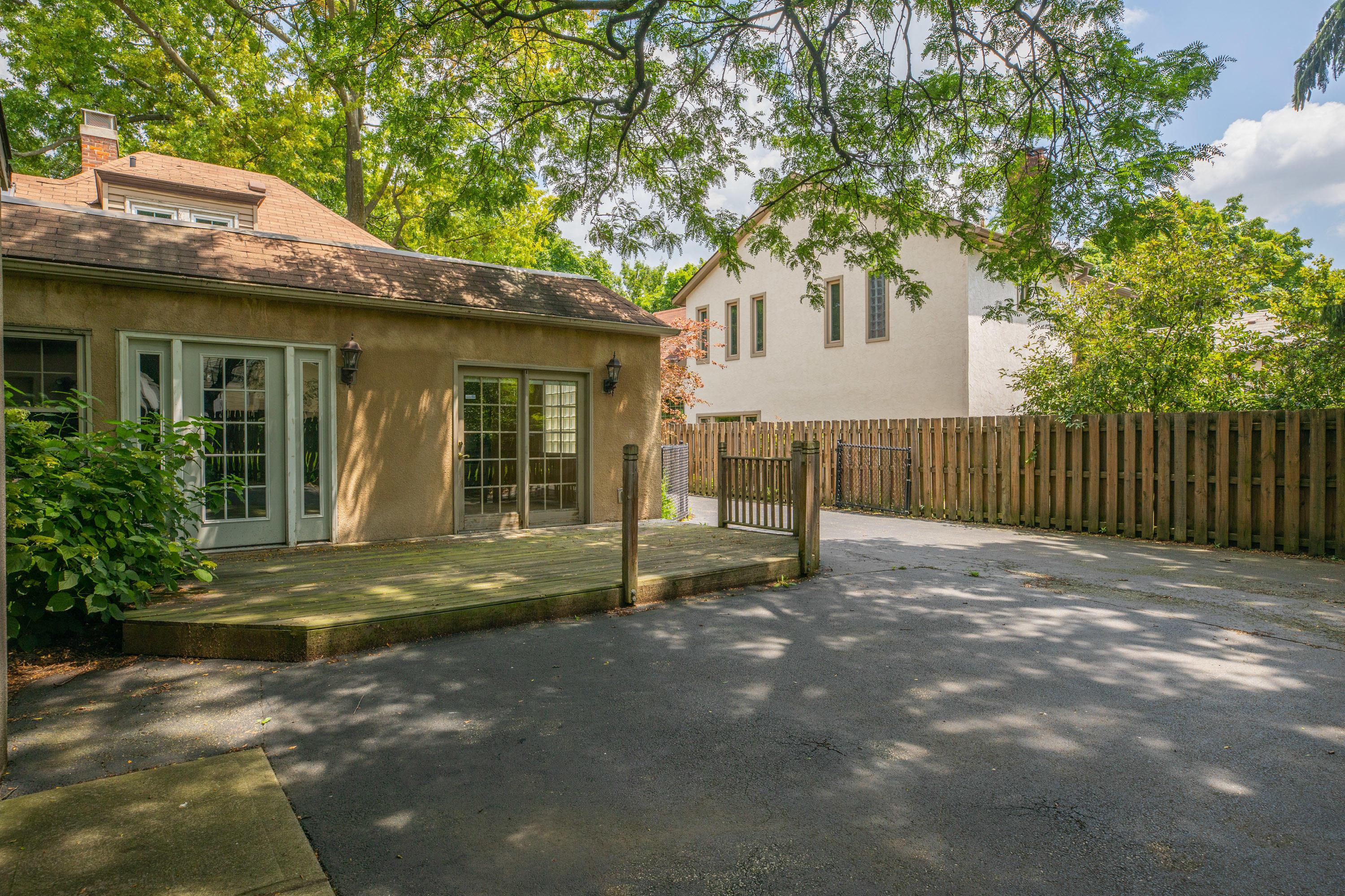 2767 Bryden Road Columbus, OH 43209 - Photo 40 of 43