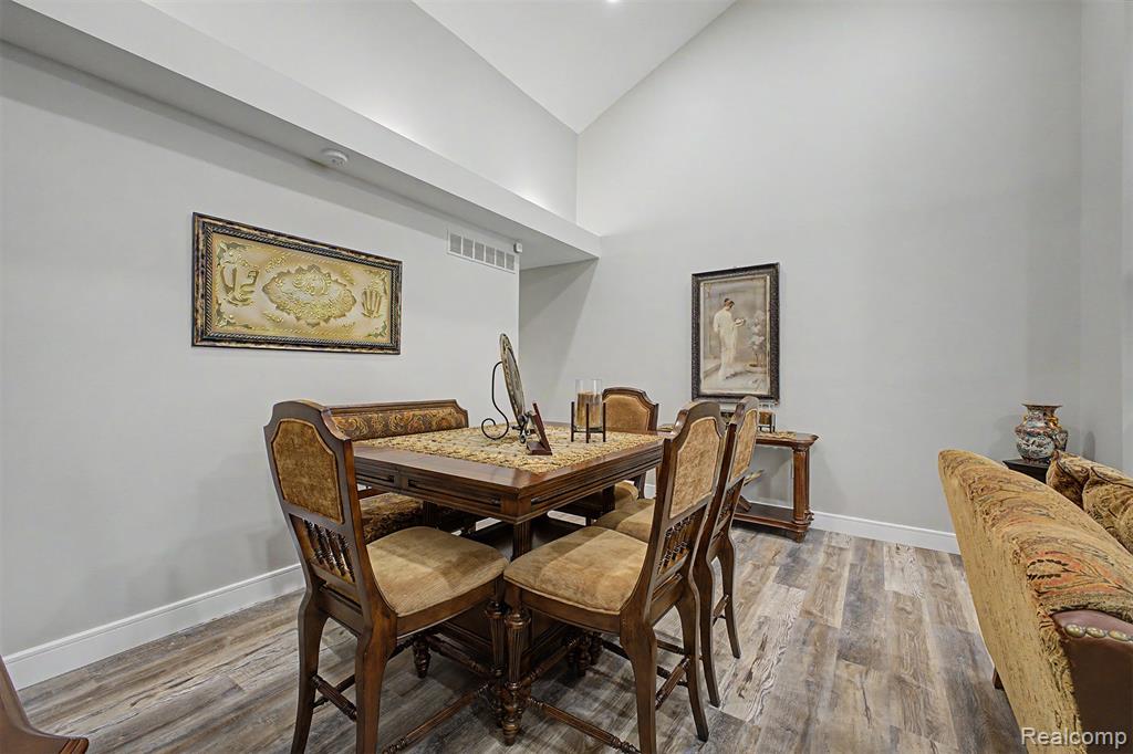 816 North Beech Daly Road Dearborn Heights, MI 48127 - Photo 11 of 47