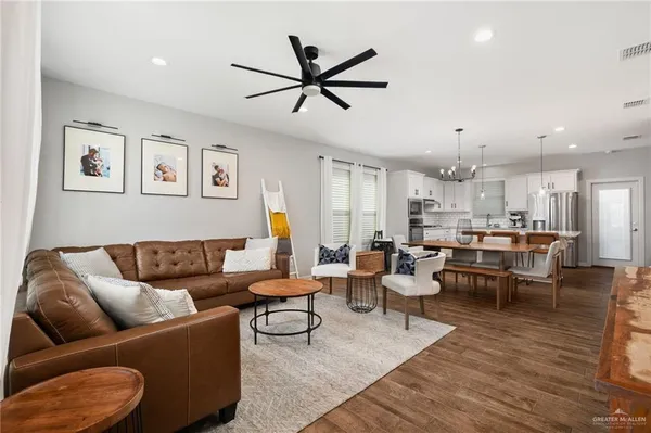 $2,800 | 14219 Chalk Rdg Drive, McAllen, TX 78504