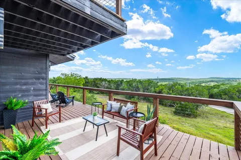$1,099,000 | 5203 Cueva Drive, Austin, TX 78738