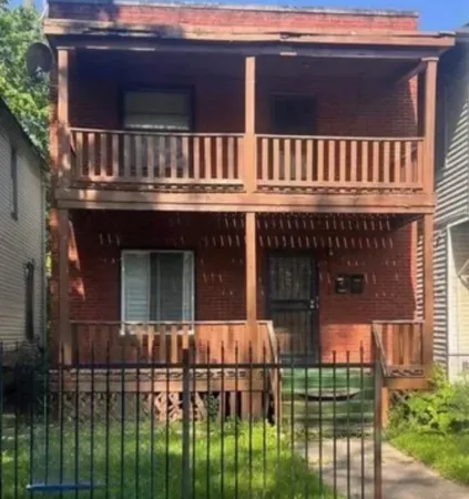 a backyard of a house