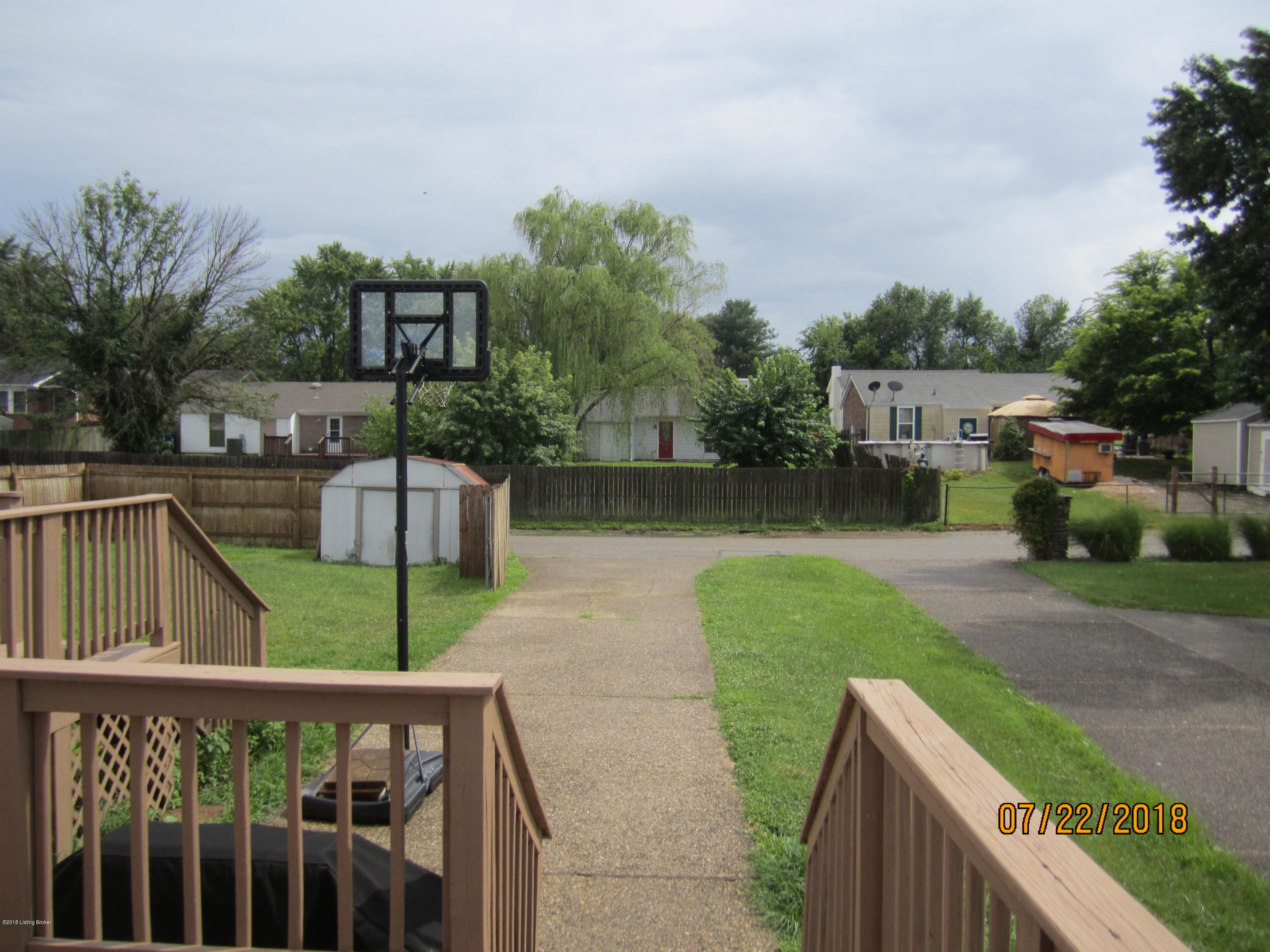 7218 Quail Ridge Road Louisville, KY 40291 - Photo 24 of 36 2018-07-22 16.12.41
