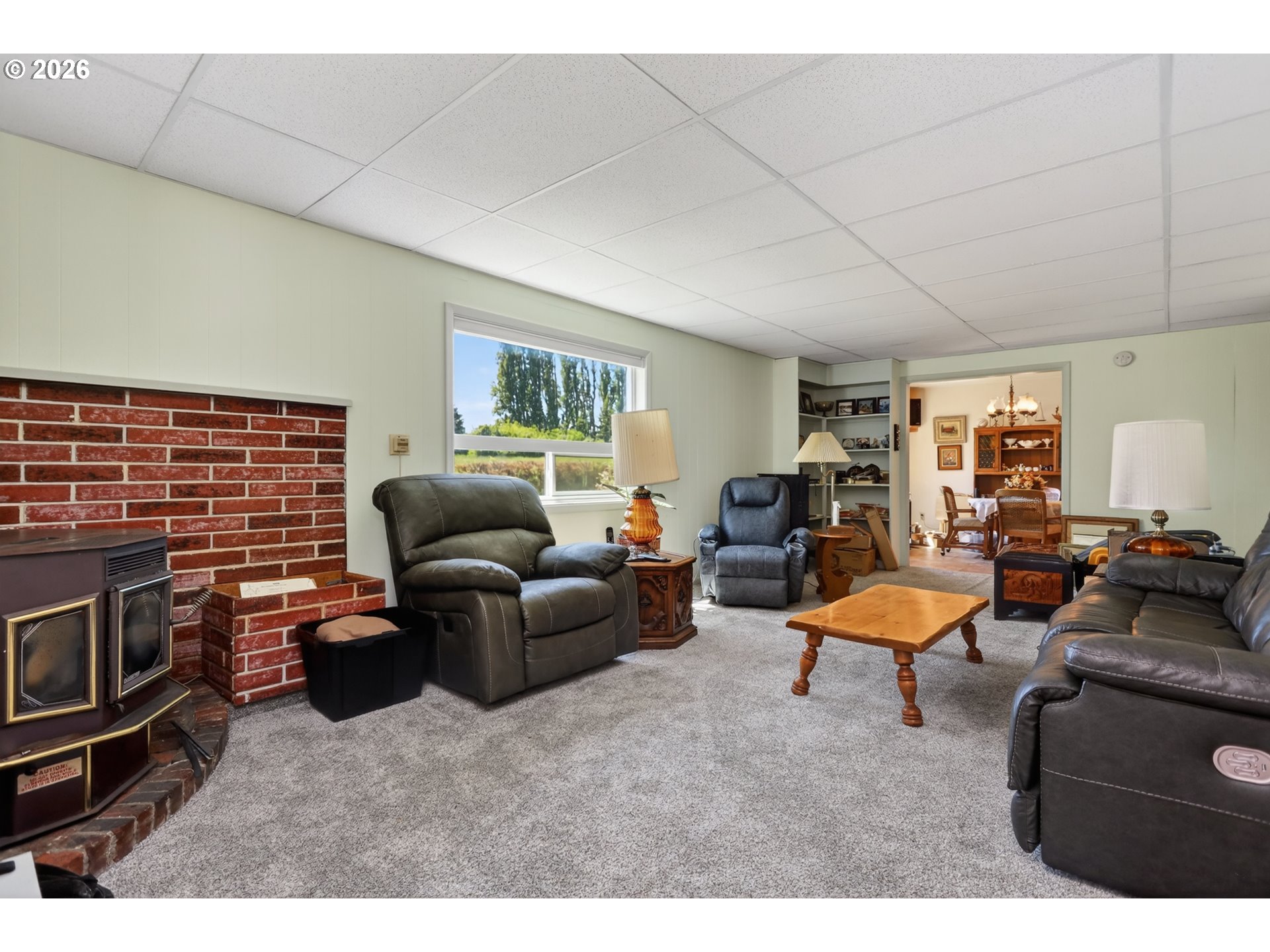 1800 Markham Road Hood River, OR 97031 - Photo 28 of 48 Living Room