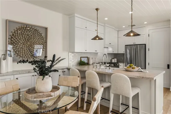 $4,000 | 2138 Orange Avenue, Unit C120, Costa Mesa, CA 92627