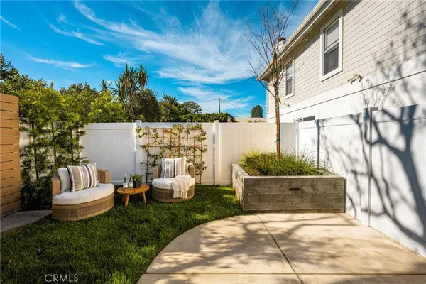 $4,000 | 2138 Orange Avenue, Unit C120, Costa Mesa, CA 92627