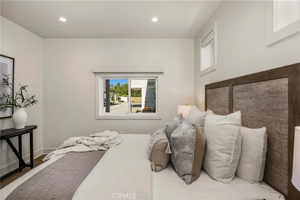 $4,000 | 2138 Orange Avenue, Unit C120, Costa Mesa, CA 92627