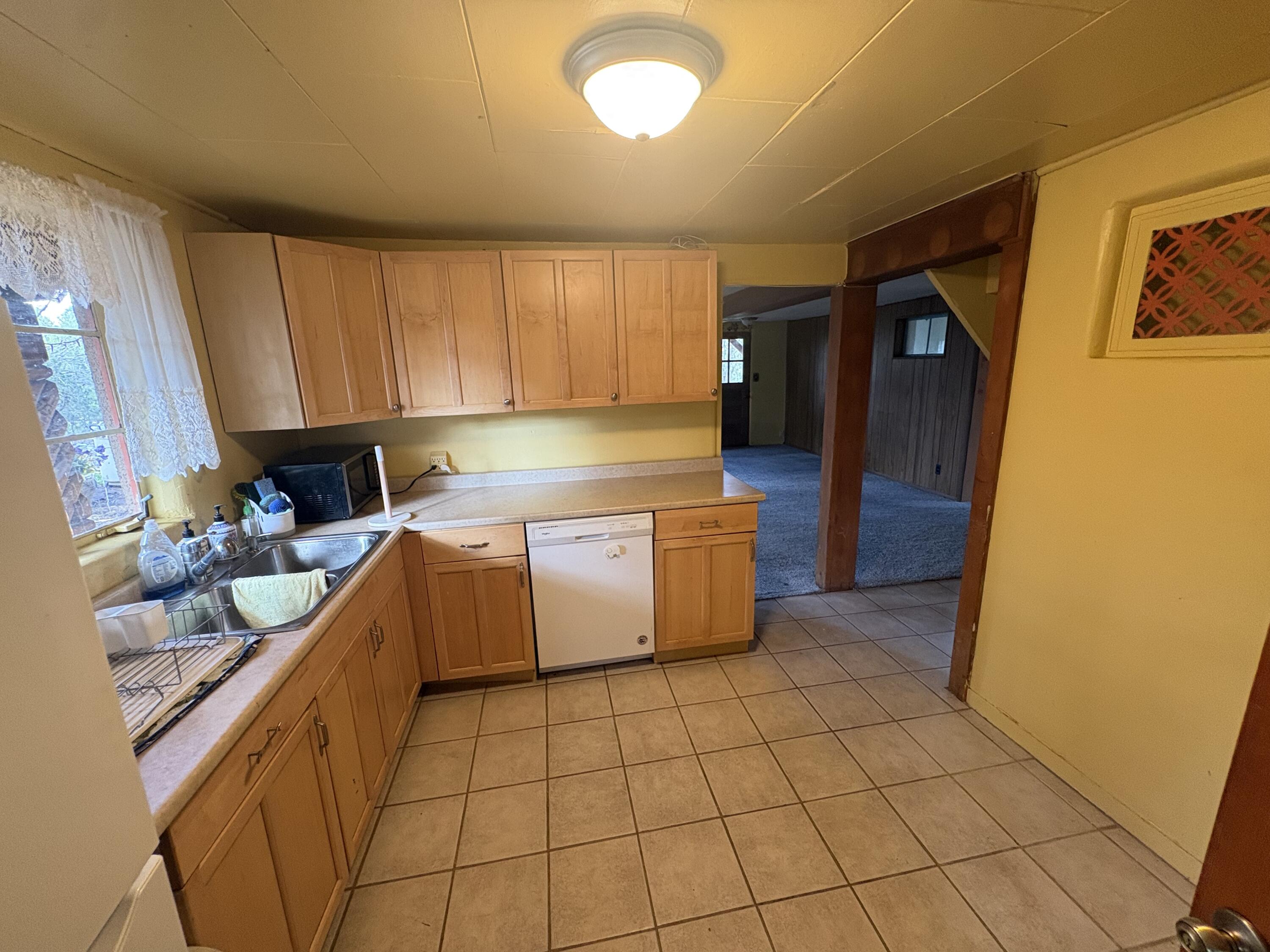 42 Ridge Drive Cedar Crest, NM 87008 - Photo 5 of 16 Gallery Image 5