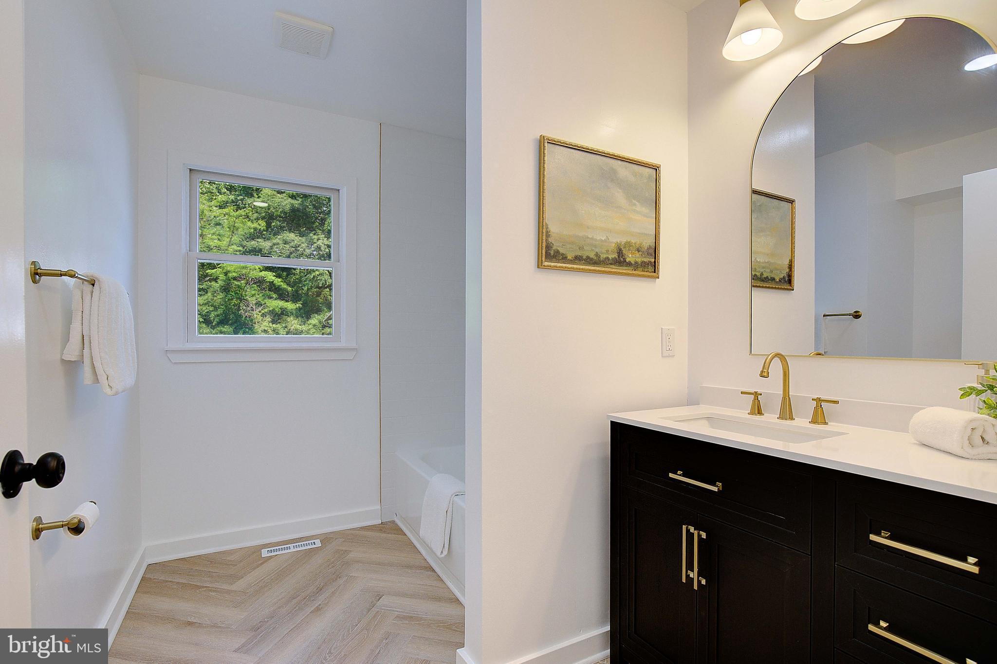 468 Riverview Drive Edgewater, MD 21037 - Photo 19 of 68 Full Main Level Bathroom