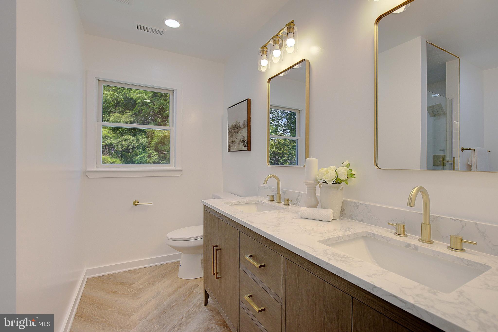 468 Riverview Drive Edgewater, MD 21037 - Photo 33 of 68 Full Second Level Bathroom/Primary