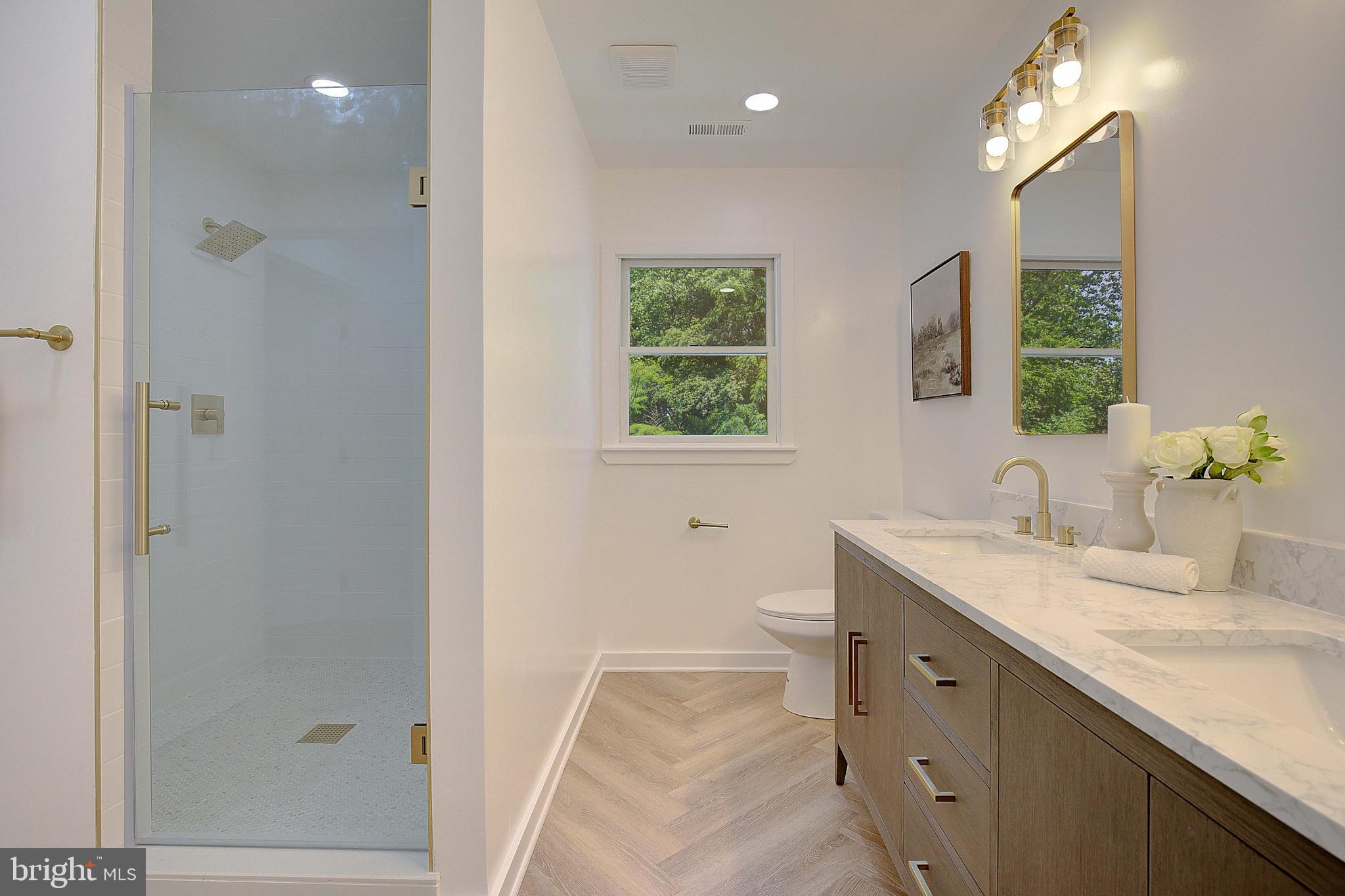 468 Riverview Drive Edgewater, MD 21037 - Photo 34 of 68 Full Second Level Bathroom/Primary