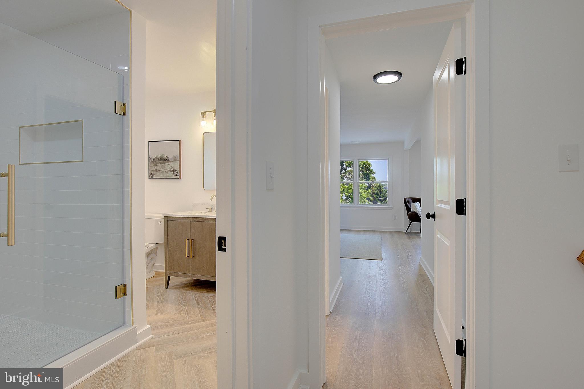 468 Riverview Drive Edgewater, MD 21037 - Photo 37 of 68 Full Primary/Second Floor Bath