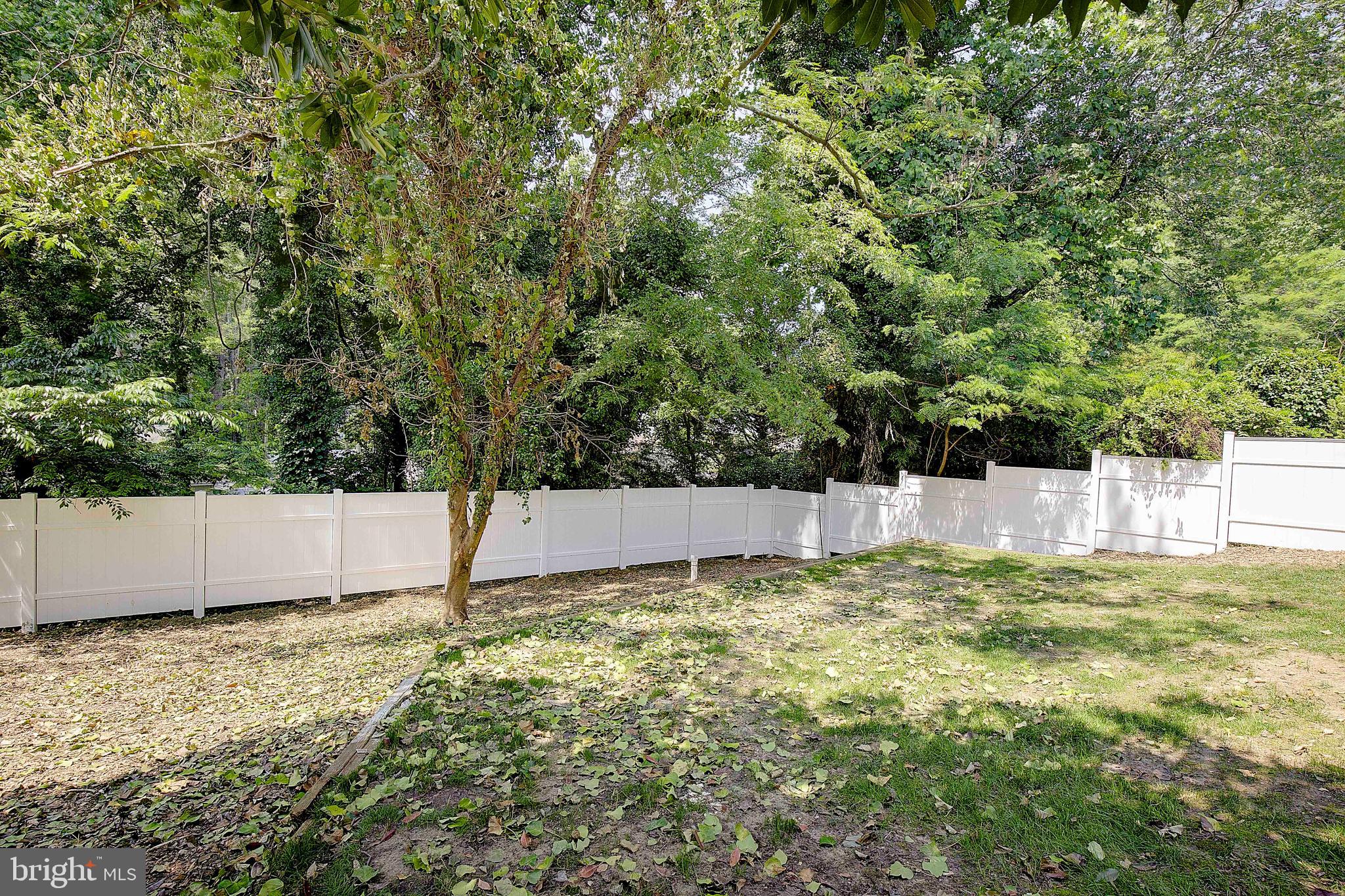 468 Riverview Drive Edgewater, MD 21037 - Photo 43 of 68 Newly Fenced Backyard
