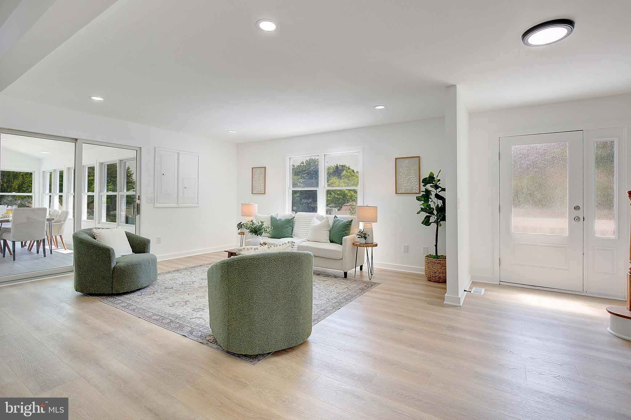 468 Riverview Drive Edgewater, MD 21037 - Photo 7 of 68 Family Room