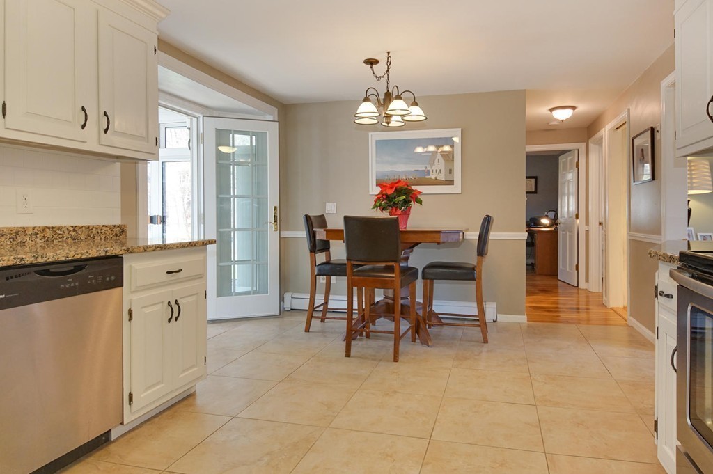 674 Concord Road Marlborough, MA 01752 - Photo 6 of 30 Gallery Image 6