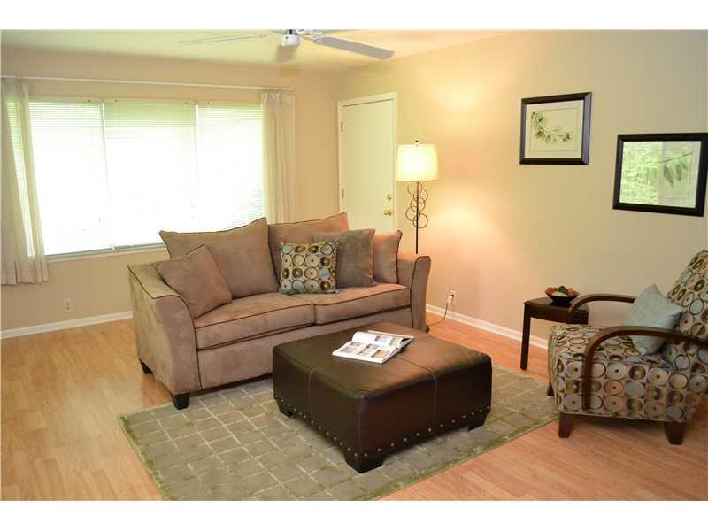 6205 Brokenhurst Road Indianapolis, IN 46220 - Photo 10 of 24