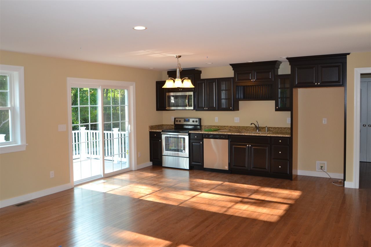 Adams Road, Unit 4 Kittery, ME 03904 - Photo 5 of 18 Gallery Image 5