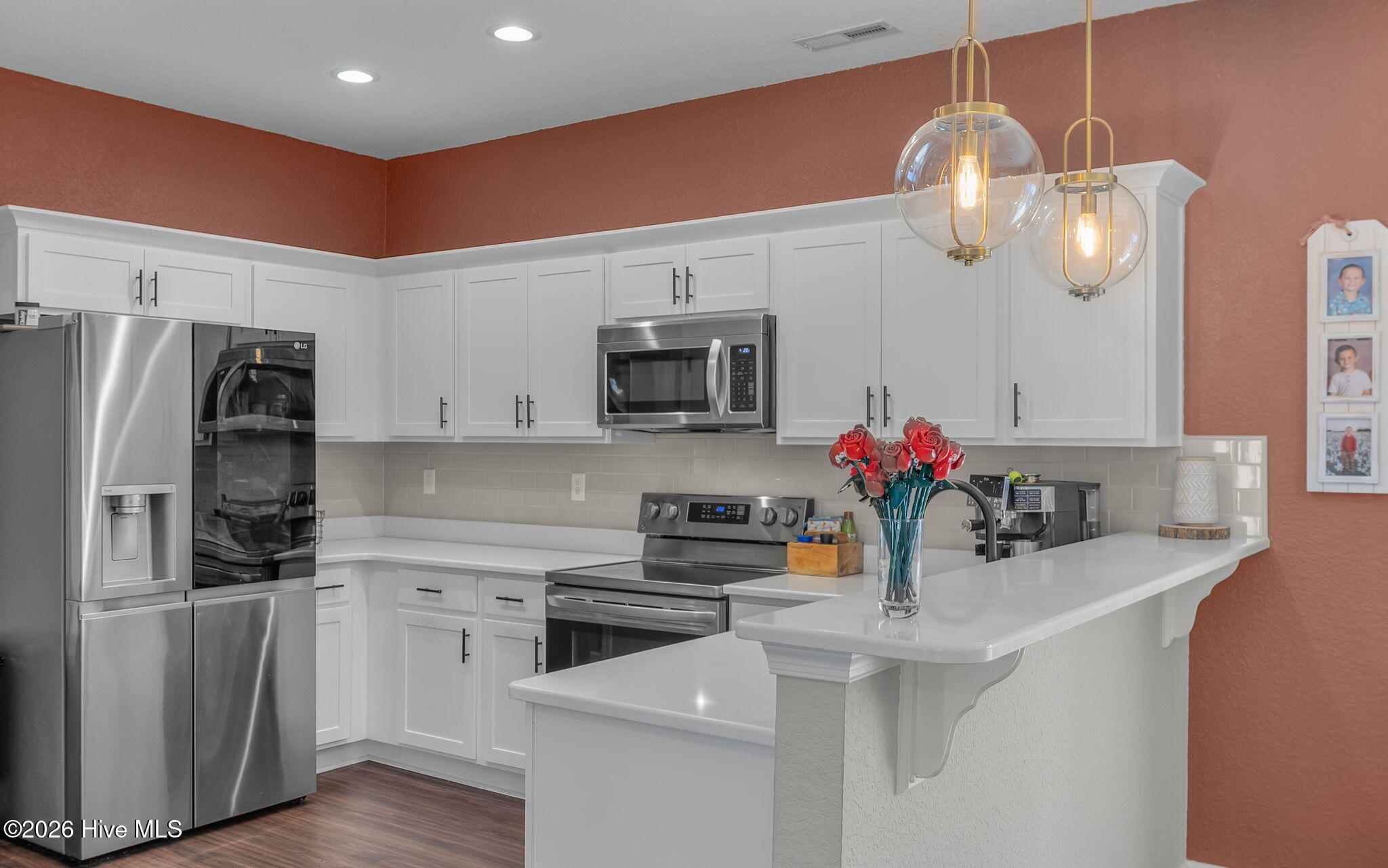 104 Creekmore Road Currituck, NC 27929 - Photo 16 of 33 Kitchen