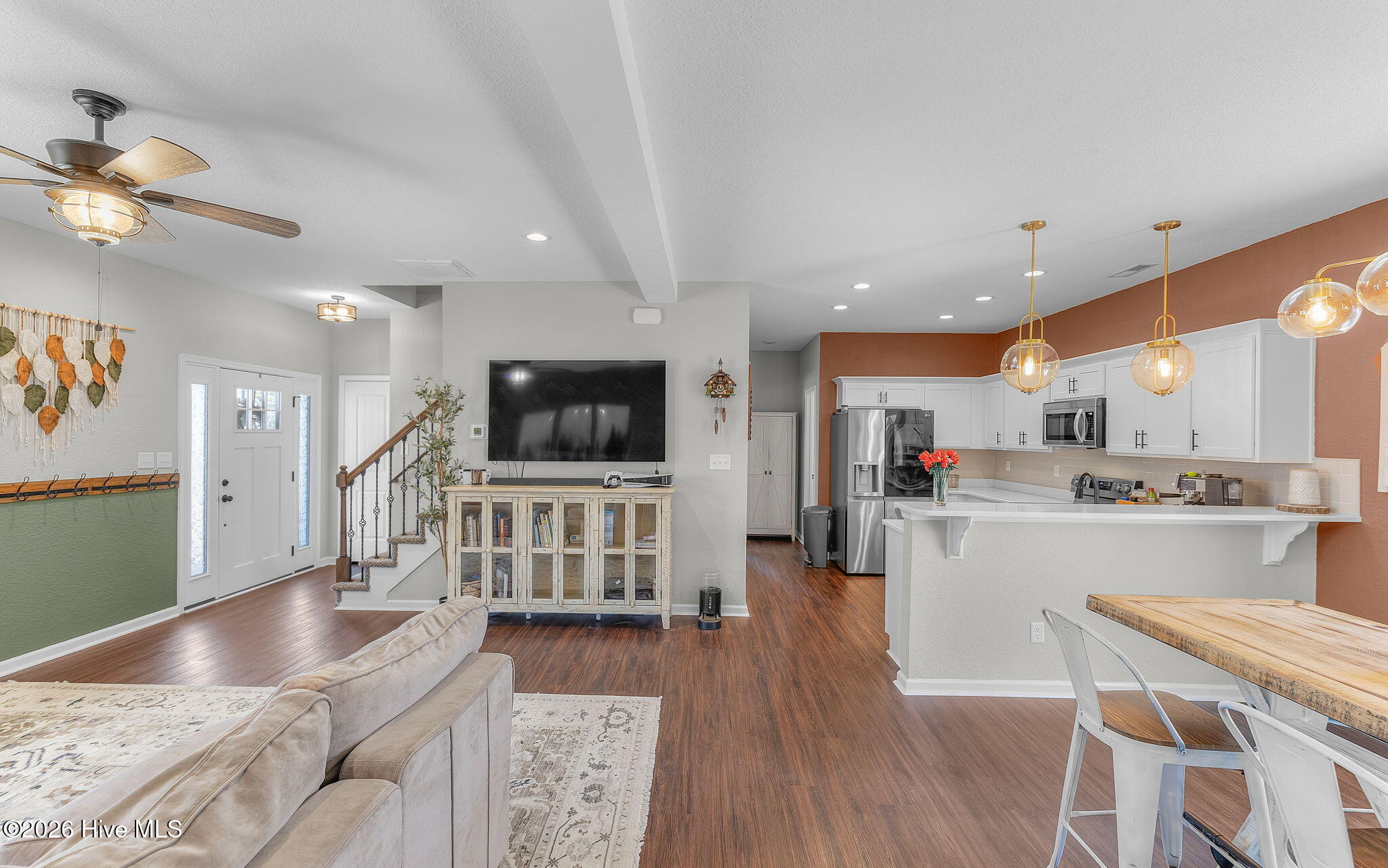 104 Creekmore Road Currituck, NC 27929 - Photo 10 of 33 Living area