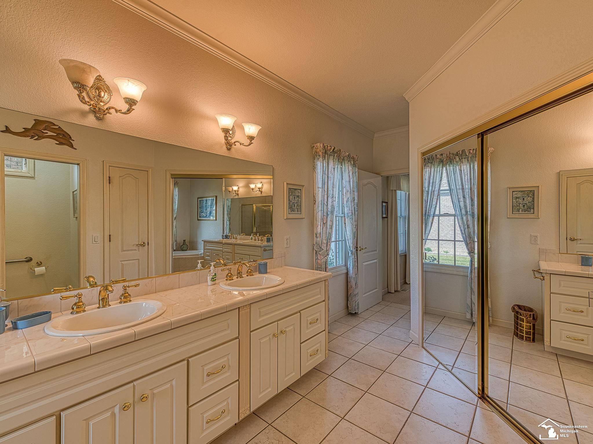 2686 South Custer Road Monroe, MI 48161 - Photo 6 of 46