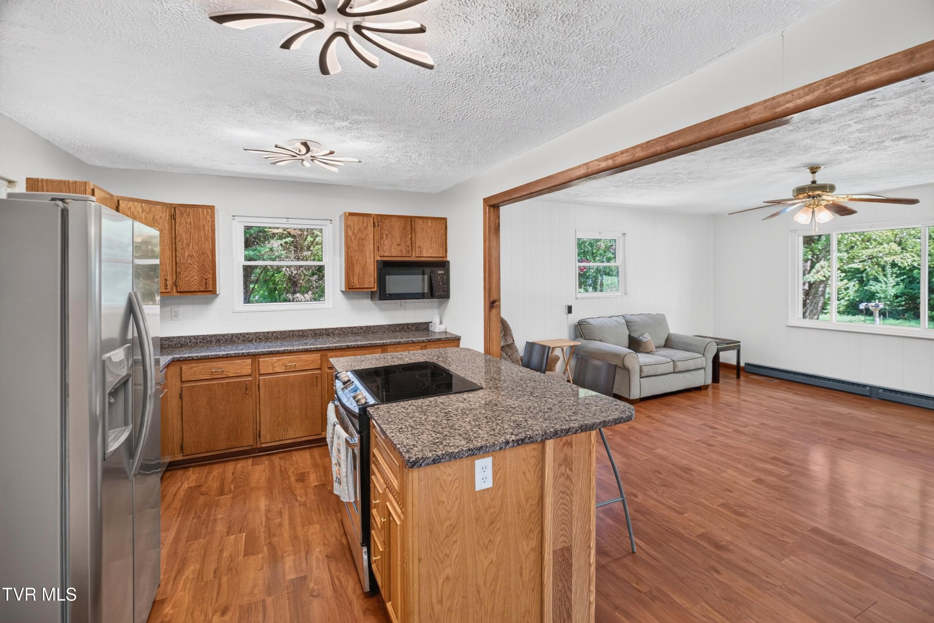743 Jaybird Road Morristown, TN 37814 - Photo 13 of 36 009-743JaybirdRoad-Morristown-TN-37814-S