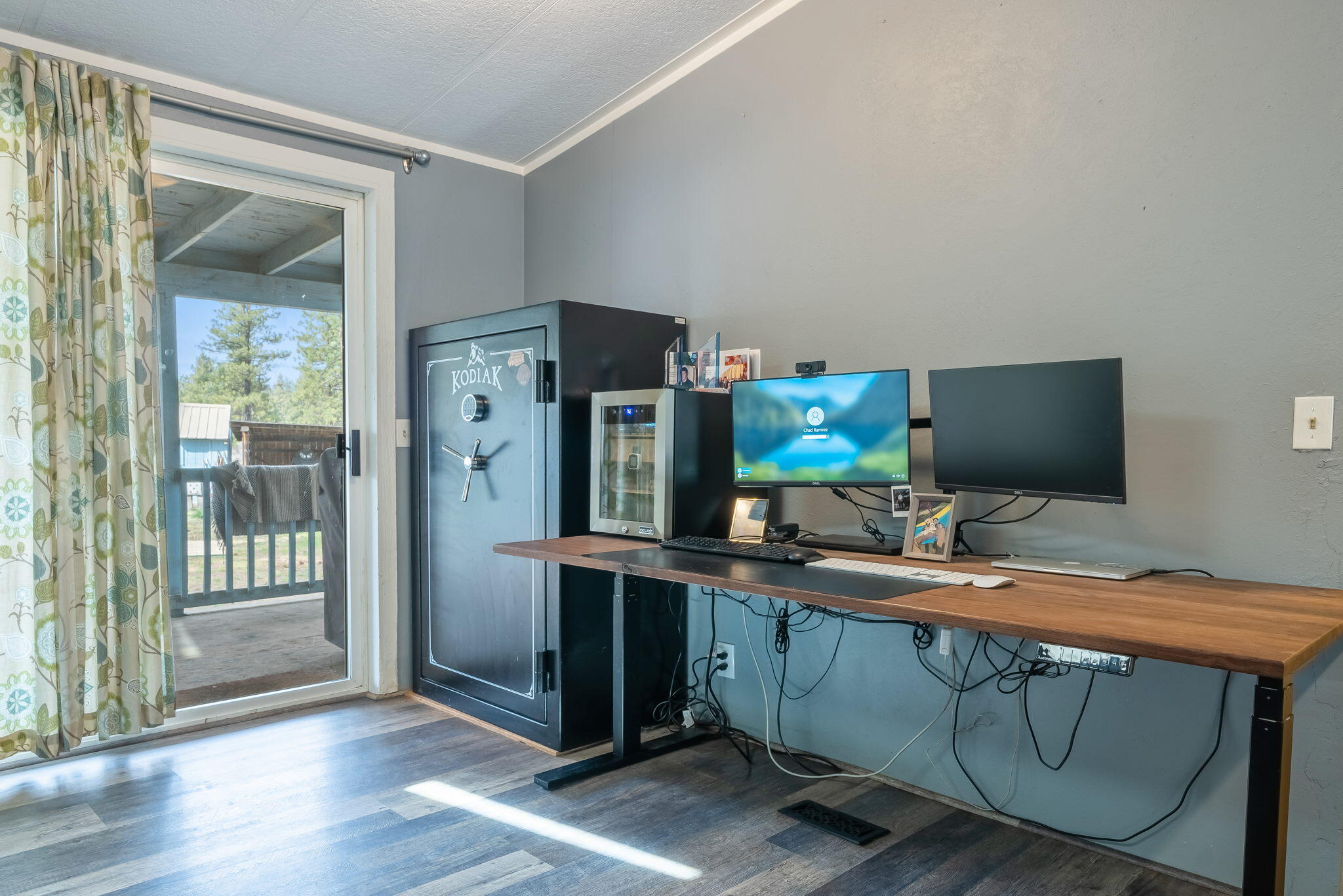 19390 Kiowa Road Bend, OR 97702 - Photo 21 of 44 22-web-or-mls-DSC09963-HDR