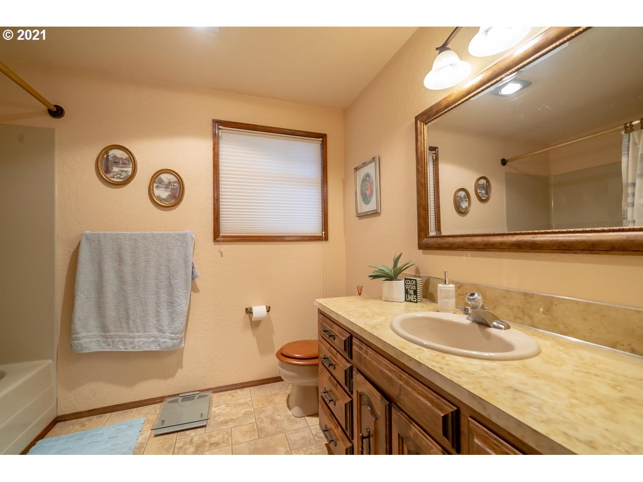 33885 Red Bridge Road Southeast Albany, OR 97322 - Photo 13 of 32 Gallery Image 13