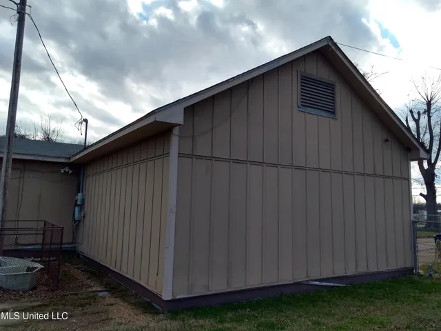 $165,000 | 610 Marie Road, Indianola, MS 38751